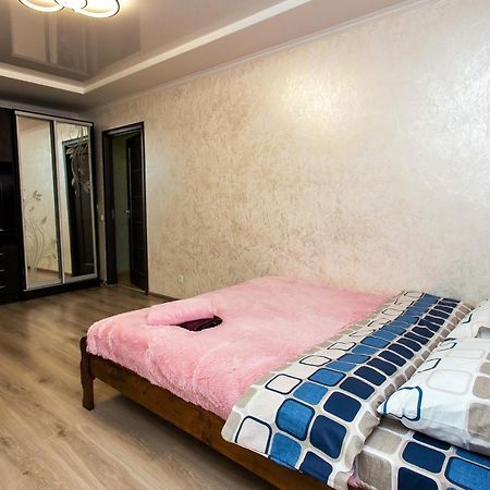 Подобово В Центрі Поряд Жд 捷尔诺波尔 外观 照片